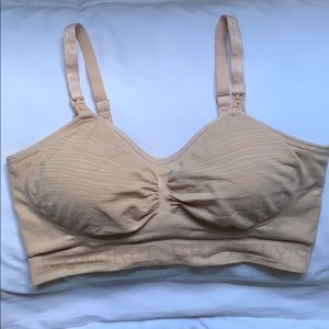 Kindred Bravely Hands-free pumping & nursing bra